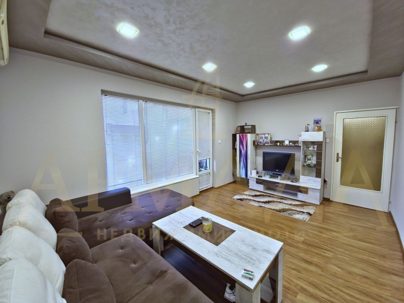 De vânzare  2 dormitoare Plovdiv , Ciuciuc Parij , 92 mp | 67351677 - imagine [4]