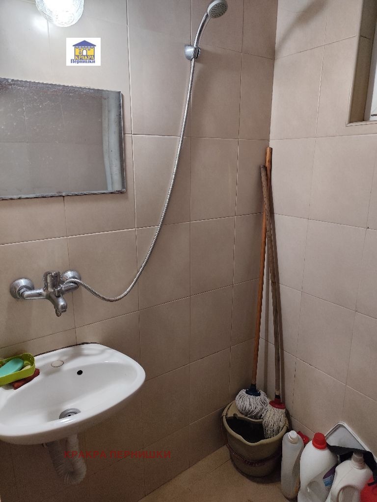 Продава 3-СТАЕН, гр. Перник, Димова махала, снимка 5 - Апартаменти - 52642440