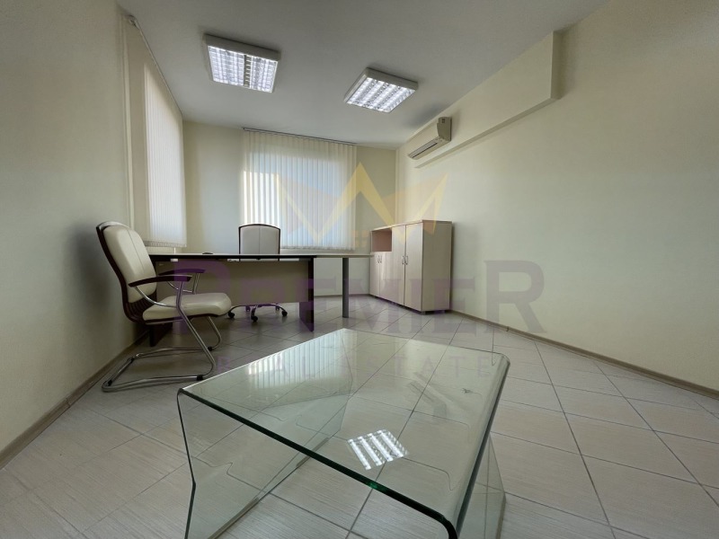 À vendre  Bureau Varna , Tsentar , 70 m² | 60604087