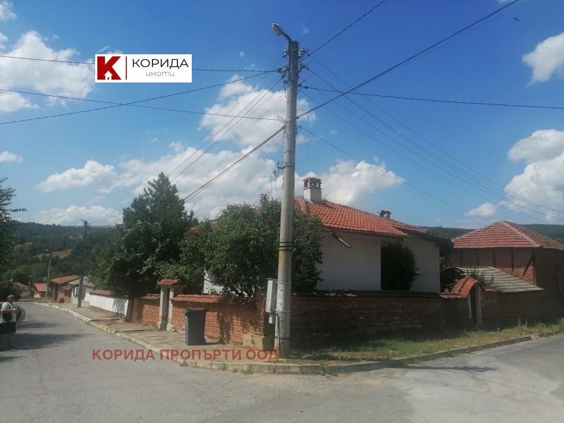Продава  Къща област София , с. Чавдар , 88 кв.м | 40502787