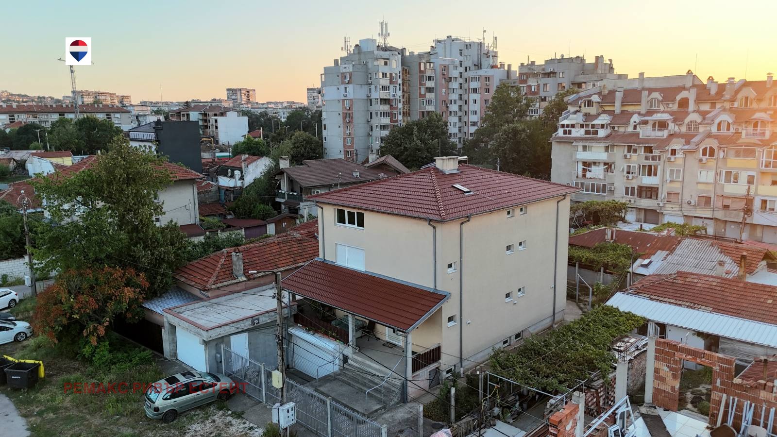 Продава КЪЩА, гр. Русе, Родина 3, снимка 17 - Къщи - 56198773