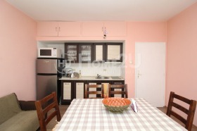 3+ Schlafzimmer Kjutschuk Parisch, Plowdiw 10