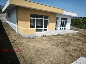 Продава къща област Бургас с. Черни връх - [1] 