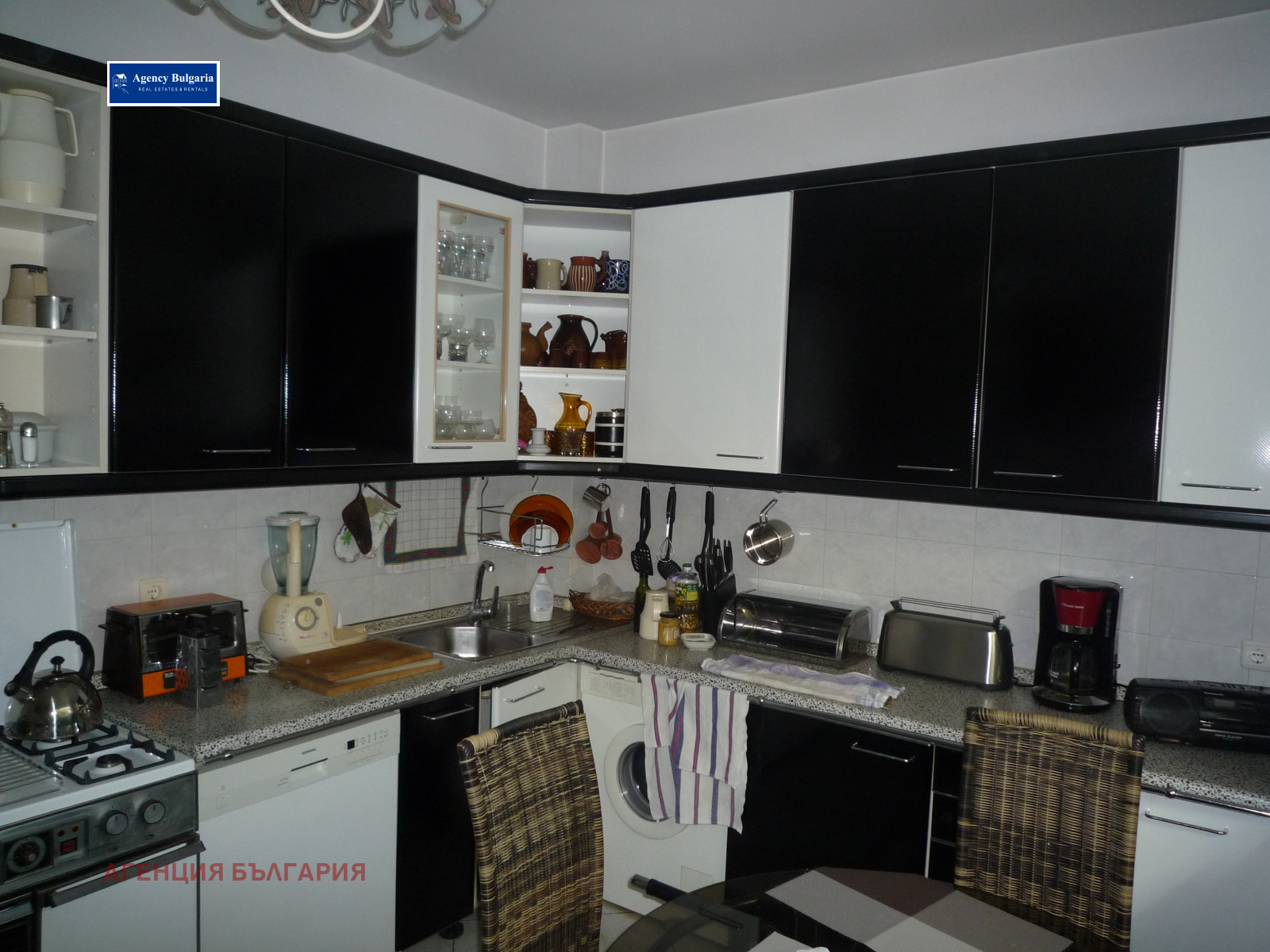 Продава 3-СТАЕН, гр. София, Лагера, снимка 4 - Апартаменти - 54250875