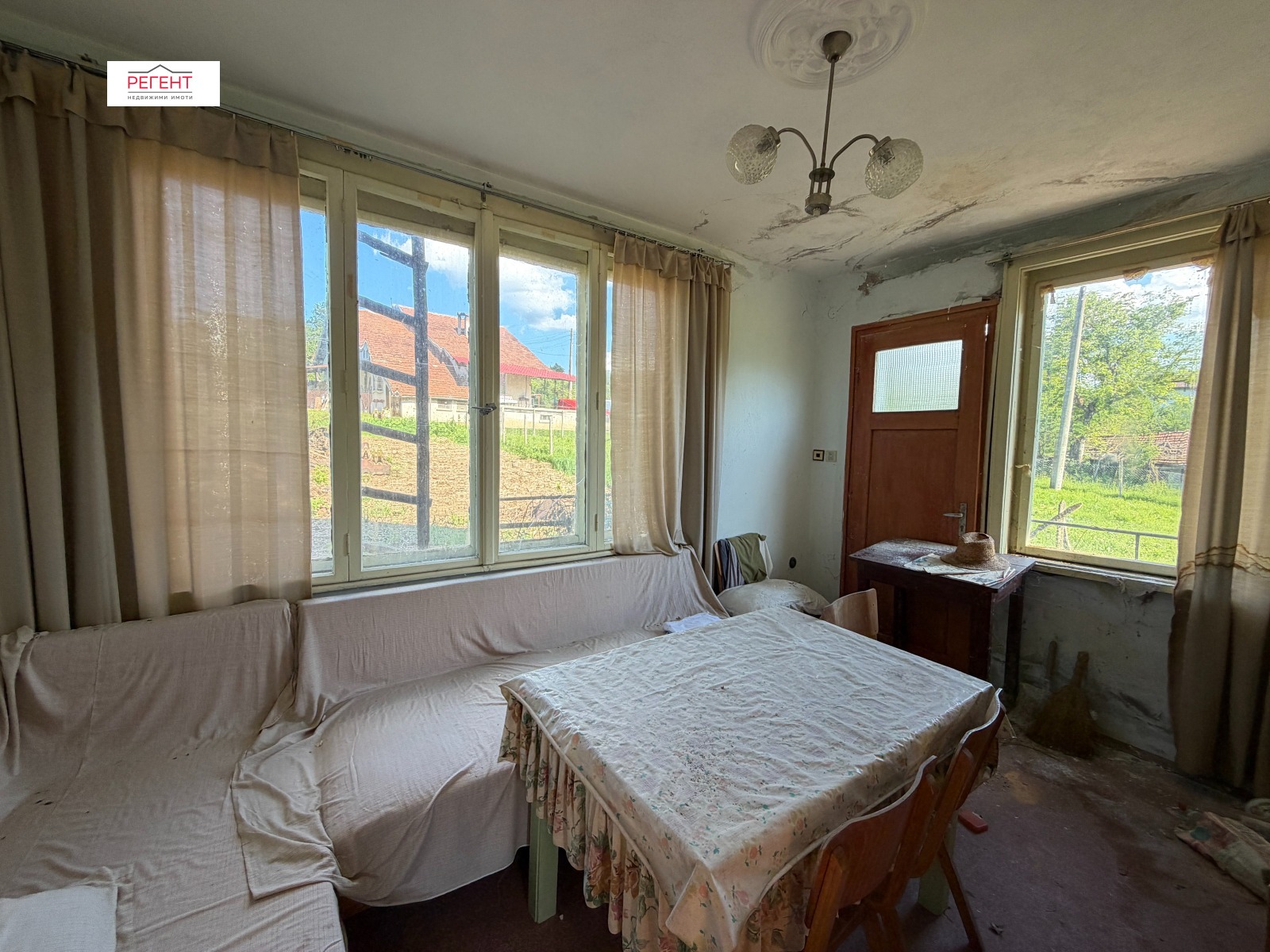 Продава ВИЛА, с. Кметовци, област Габрово, снимка 8 - Вили - 54864316