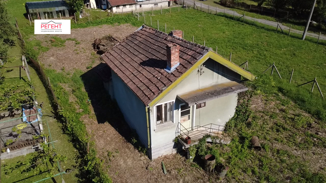Продава ВИЛА, с. Кметовци, област Габрово