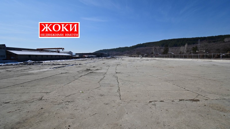 Продава ФАБРИКА/ЗАВОД в град Перник, Промишлена зона - 7164 кв.м / При запитване, ЖОКИ ЕООД