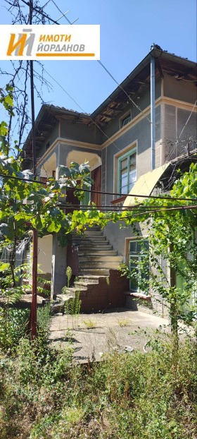 КЪЩА, 150 m2