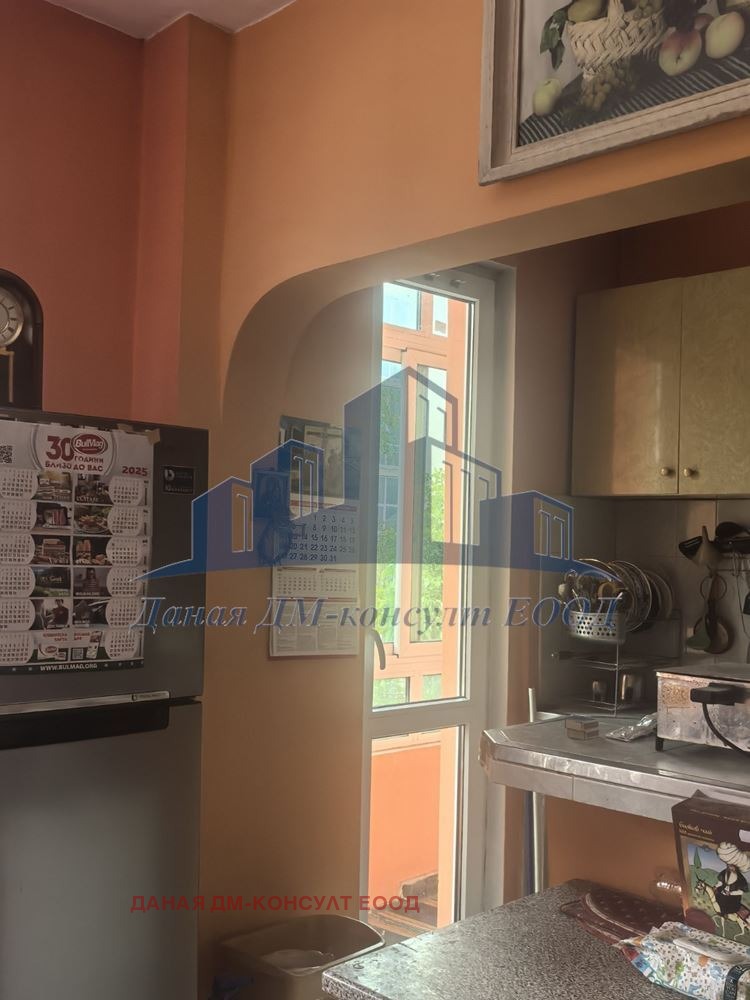 Na prodej  2 ložnice Šumen , Voenno učilište , 75 m2 | 44452342 - obraz [11]