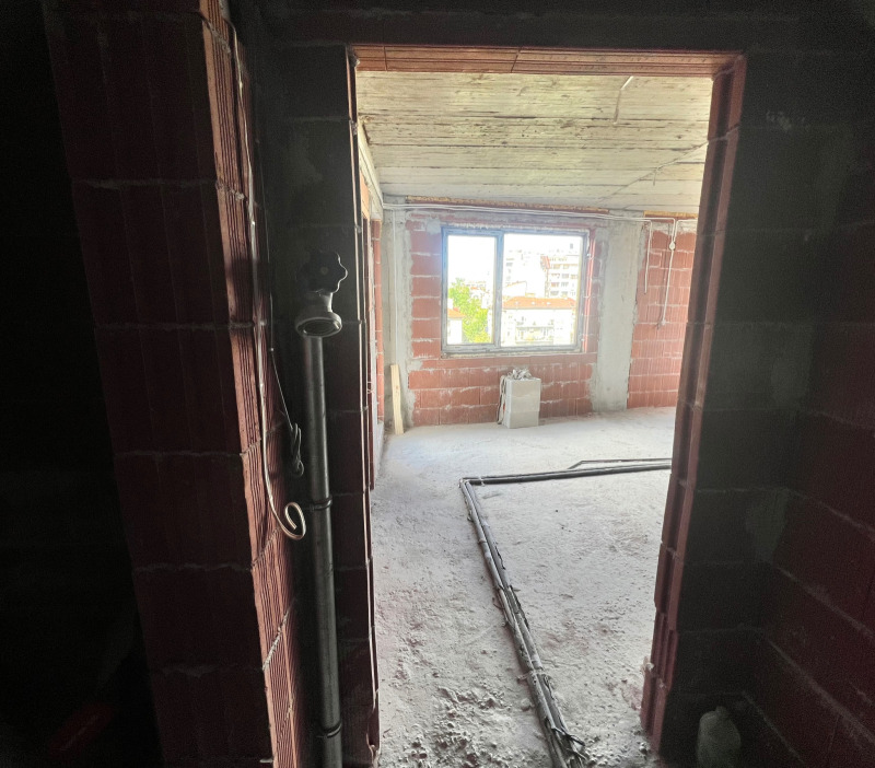 Te koop  2 slaapkamers Sofia , Banisjora , 135 m² | 46307725
