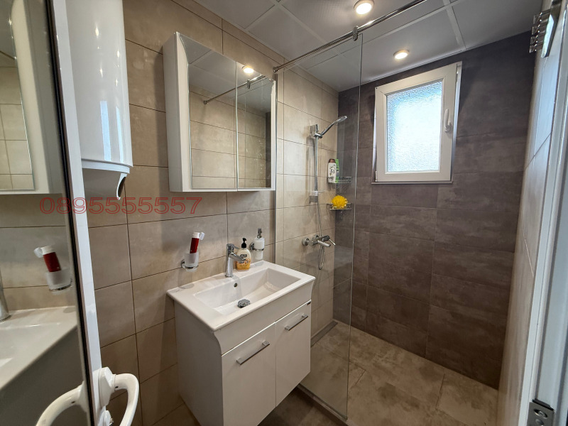 Продава 4-СТАЕН, гр. Берковица, област Монтана, снимка 10 - Апартаменти - 52779754