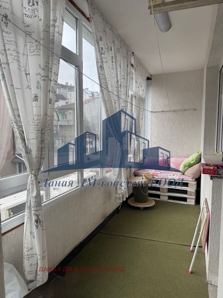 Продава ЕТАЖ ОТ КЪЩА, гр. Шумен, Томбул джамия, снимка 5 - Етаж от къща - 54348617