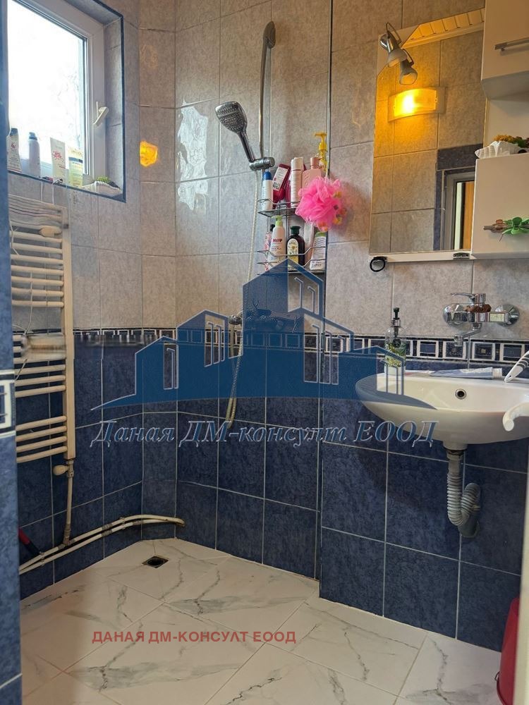 Продава ЕТАЖ ОТ КЪЩА, гр. Шумен, Томбул джамия, снимка 8 - Етаж от къща - 54348617