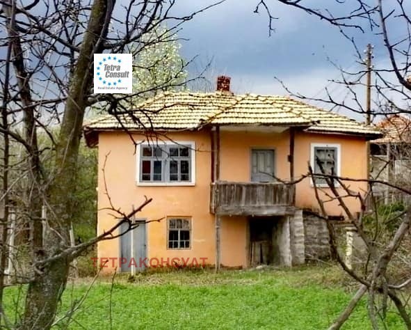 Продава  Къща, област Враца, гр. Роман • 15 000 EUR • ID 48475892 — holmes.bg - [1] 