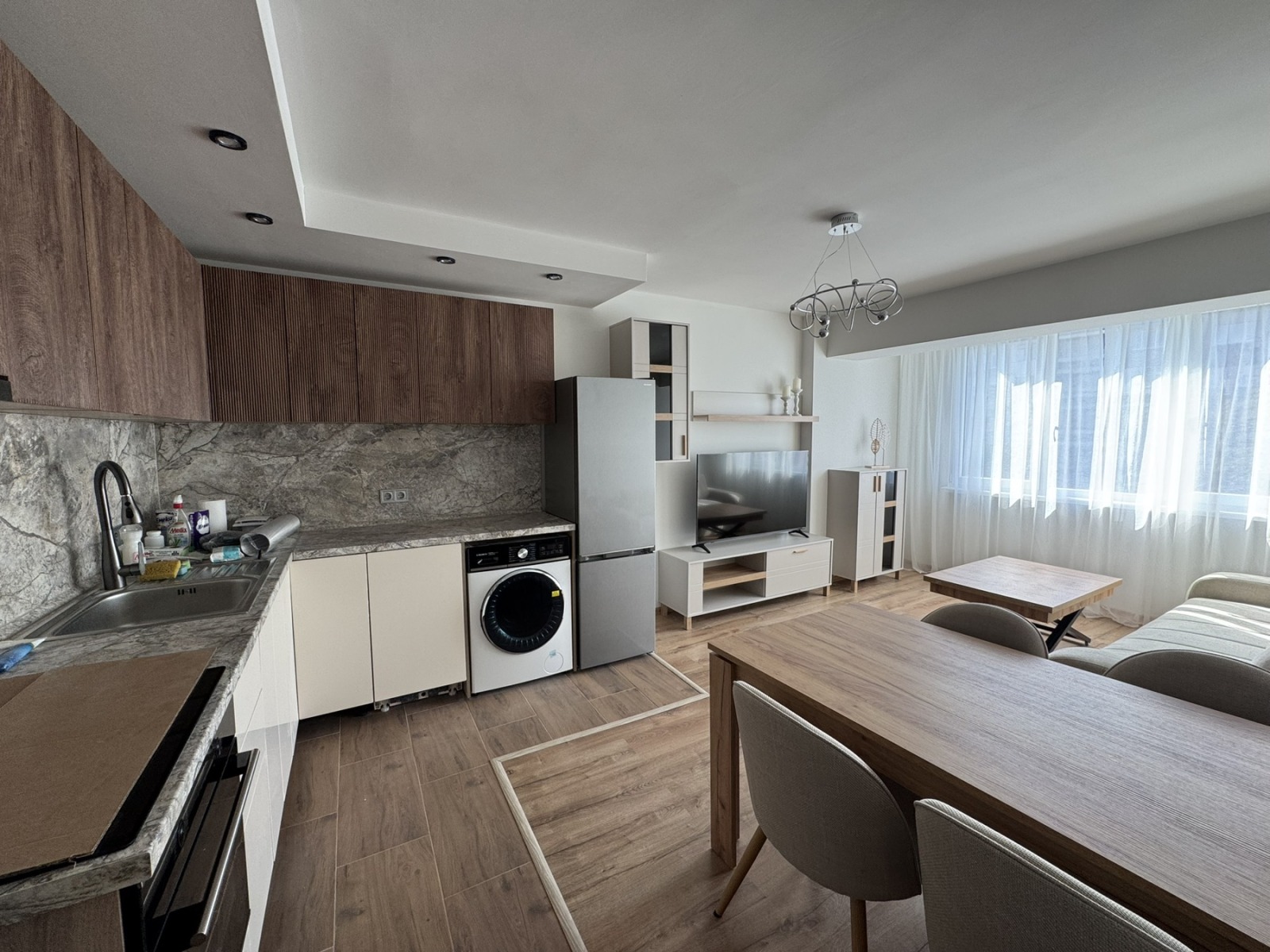 Продава 3-СТАЕН, гр. Бургас, Славейков, снимка 2 - Апартаменти - 56469225