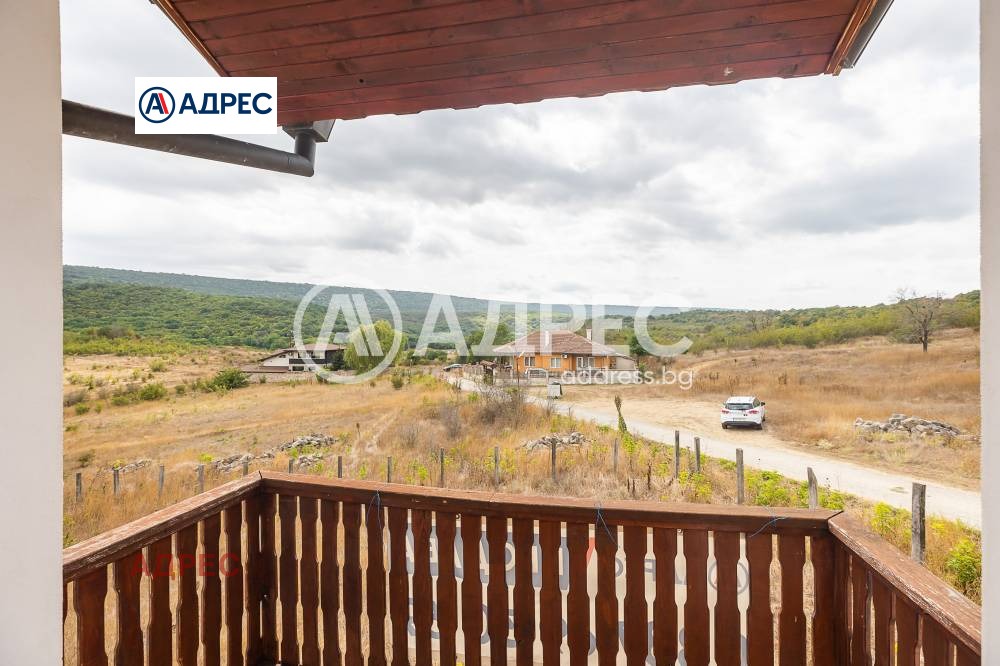 Продава КЪЩА, с. Църква, област Добрич, снимка 3 - Къщи - 54253557