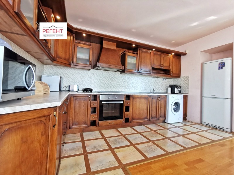 Продава  3-стаен град Варна , Център , 105 кв.м | 22620083 - изображение [2]