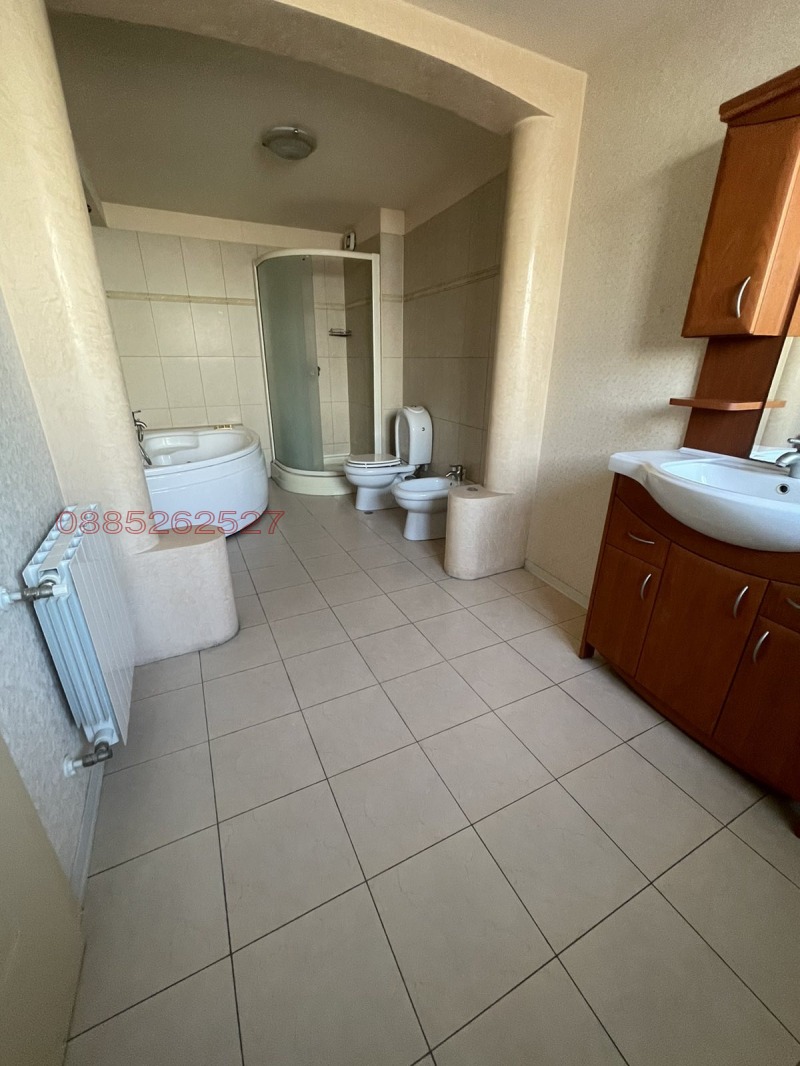En venta  Casa Plovdiv , Tsentar , 582 metros cuadrados | 47647498 - imagen [15]