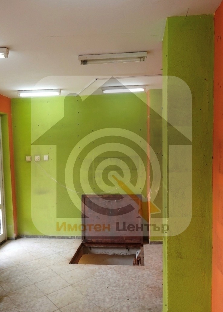 Продава МАГАЗИН, гр. София, Лагера, снимка 4 - Магазини - 53973115