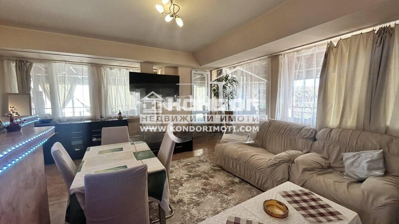 Продава 3-СТАЕН, гр. Пловдив, Център, снимка 3 - Апартаменти - 54050212