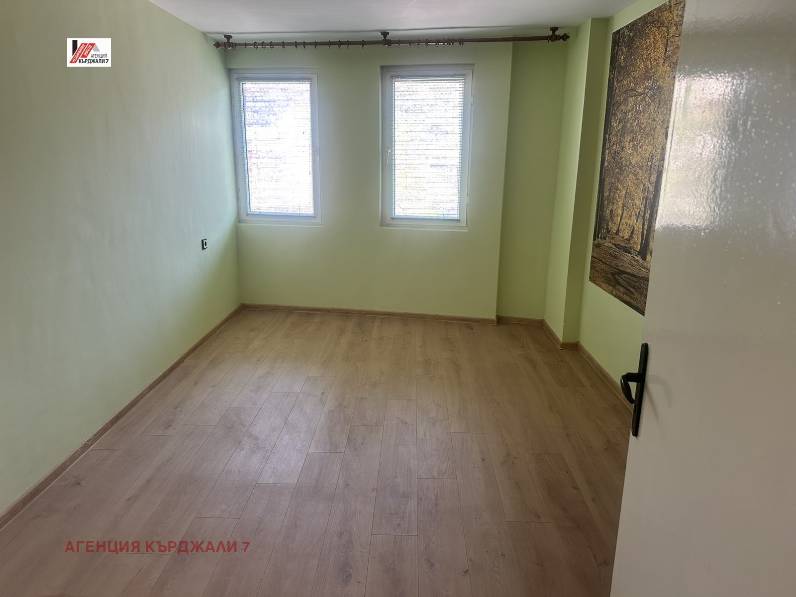 Продава МНОГОСТАЕН, гр. Кърджали, Център, снимка 12 - Апартаменти - 54627839