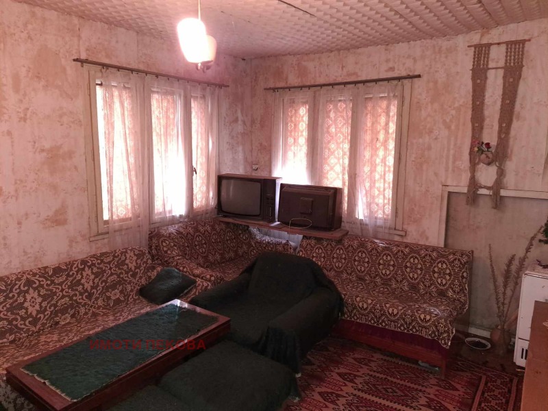 Продава КЪЩА в област Видин, с. Бела Рада - 140 кв.м / 20 000 € » 39 116.60 лв., ИМОТИ ПЕКОВА