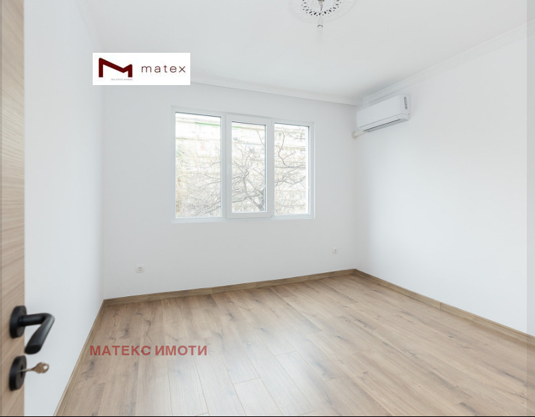 Te koop  3+ slaapkamer Varna , Levski 1 , 68 m² | 15061594 - afbeelding [6]