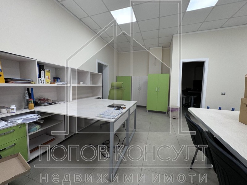 À vendre  Bureau Plovdiv , Yujen , 132 m² | 38478517