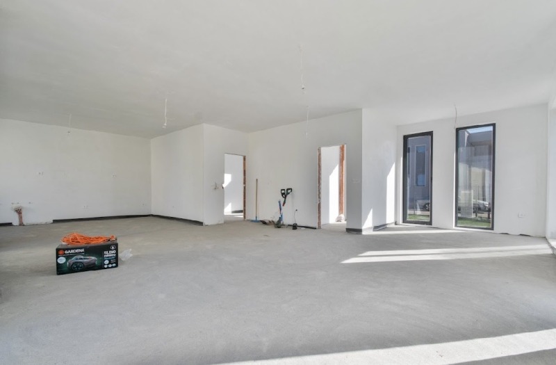 Продава КЪЩА, гр. Пловдив, Беломорски, снимка 2 - Къщи - 52152752