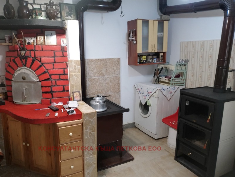 Продава КЪЩА, с. Шипково, област Ловеч, снимка 5 - Къщи - 52393448