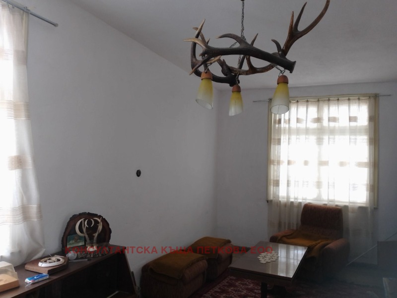 Продава КЪЩА, с. Шипково, област Ловеч, снимка 11 - Къщи - 52393448