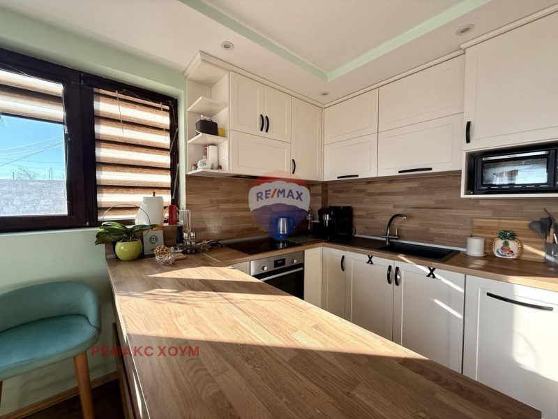 Продава КЪЩА, гр. Балчик, област Добрич, снимка 5 - Къщи - 53264538