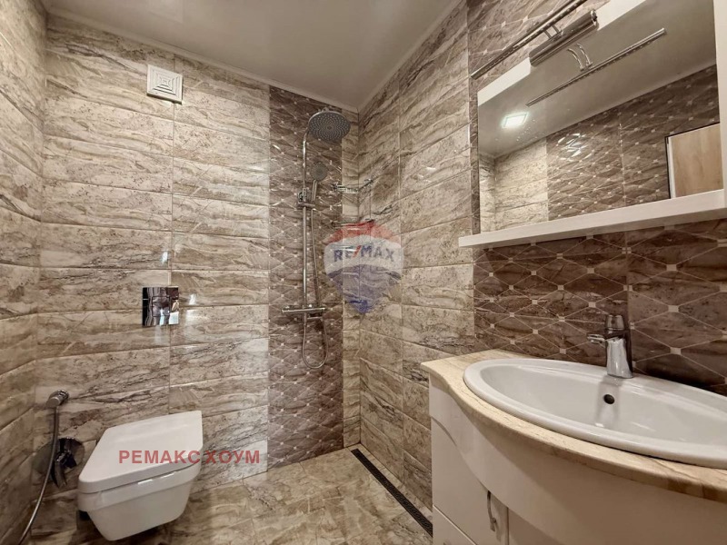 Продава КЪЩА, гр. Балчик, област Добрич, снимка 6 - Къщи - 53264538