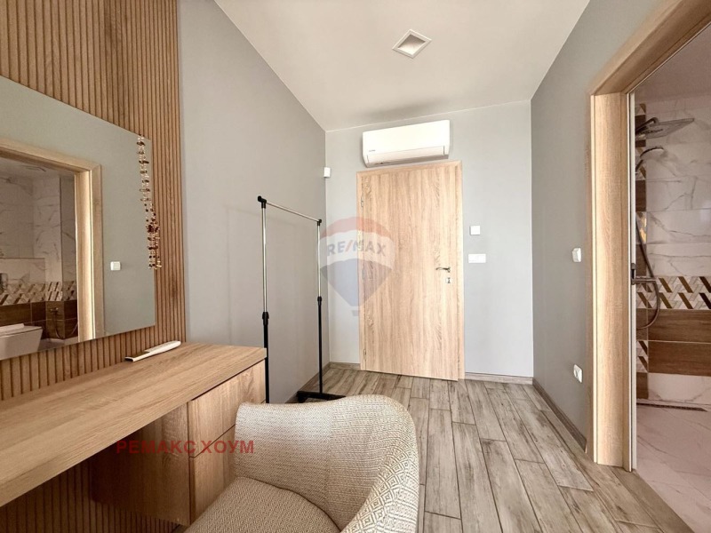 Продава КЪЩА, гр. Балчик, област Добрич, снимка 10 - Къщи - 53264538