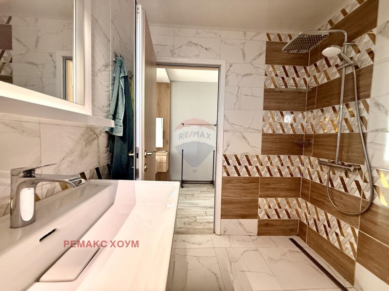 Продава КЪЩА, гр. Балчик, област Добрич, снимка 12 - Къщи - 53264538