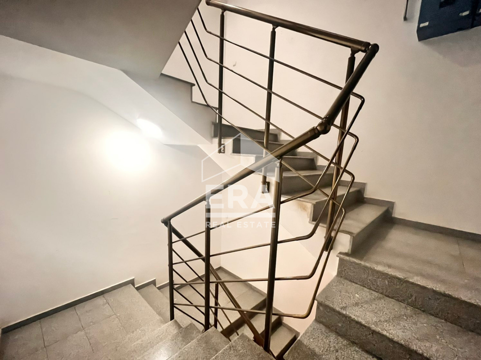 Продава 2-СТАЕН, гр. Русе, Център, снимка 11 - Апартаменти - 54136688