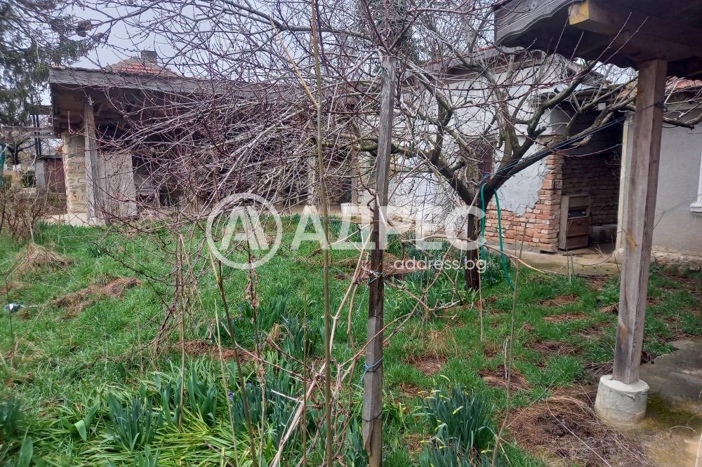 Продава КЪЩА, с. Гурково, област Добрич, снимка 4 - Къщи - 54073260