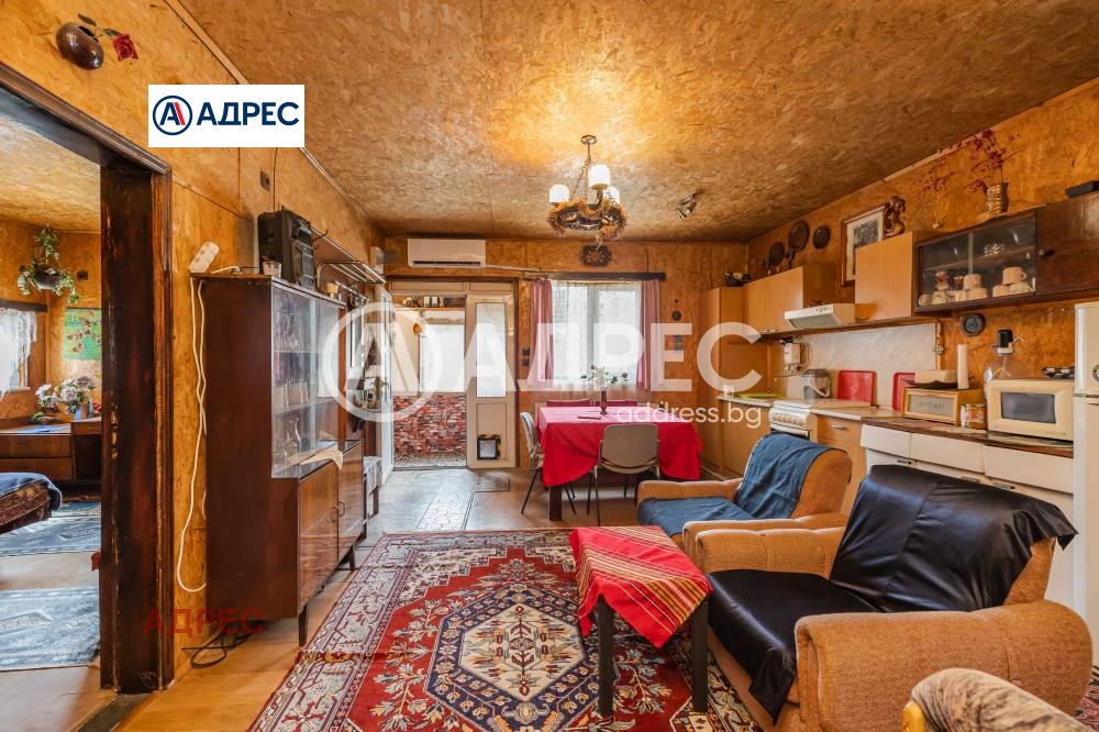 Продава КЪЩА, с. Изгрев, област Варна, снимка 8 - Къщи - 56366781