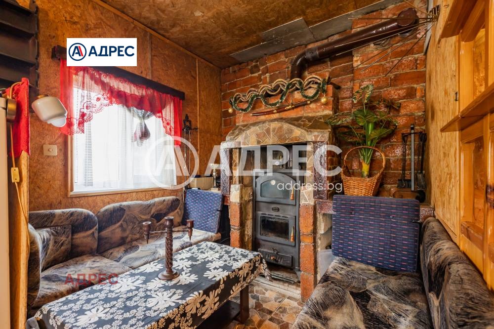 Продава КЪЩА, с. Изгрев, област Варна, снимка 2 - Къщи - 56366781