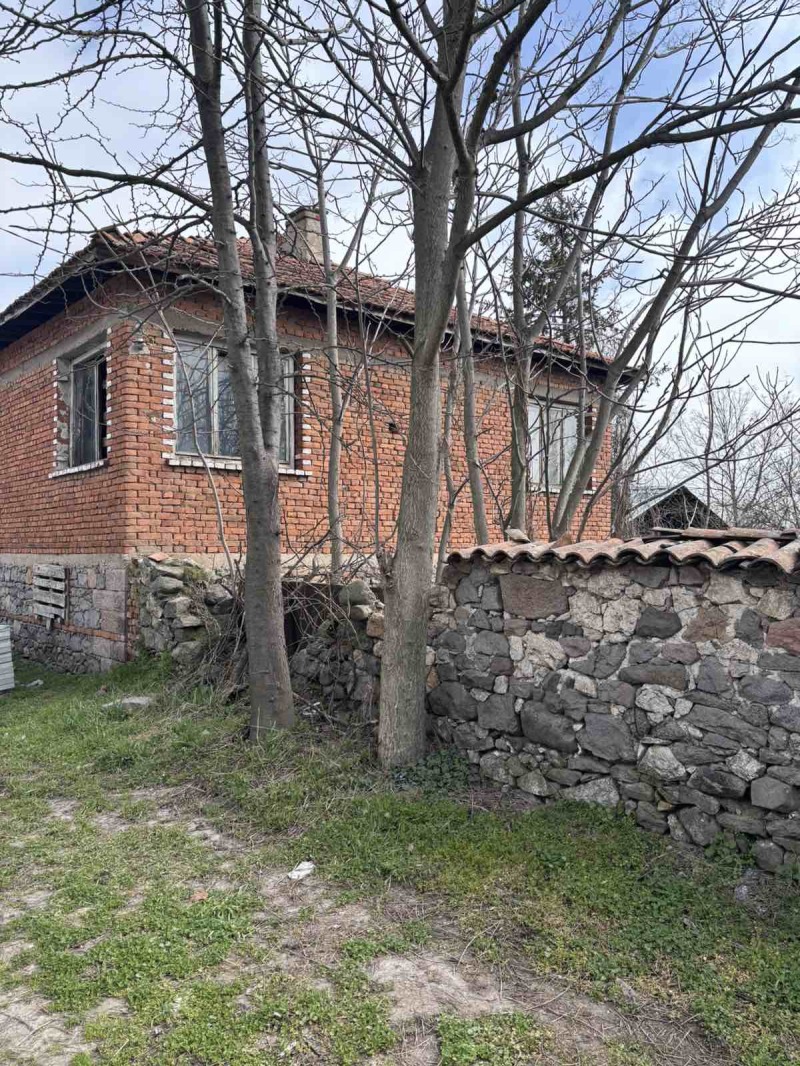 Продава КЪЩА в област Хасково, с. Горски извор - 80 кв.м / 45 000 € » 88 012.35 лв., СКАЙ ЛУКС РЕАЛ ЕСТЕЙТС ООД