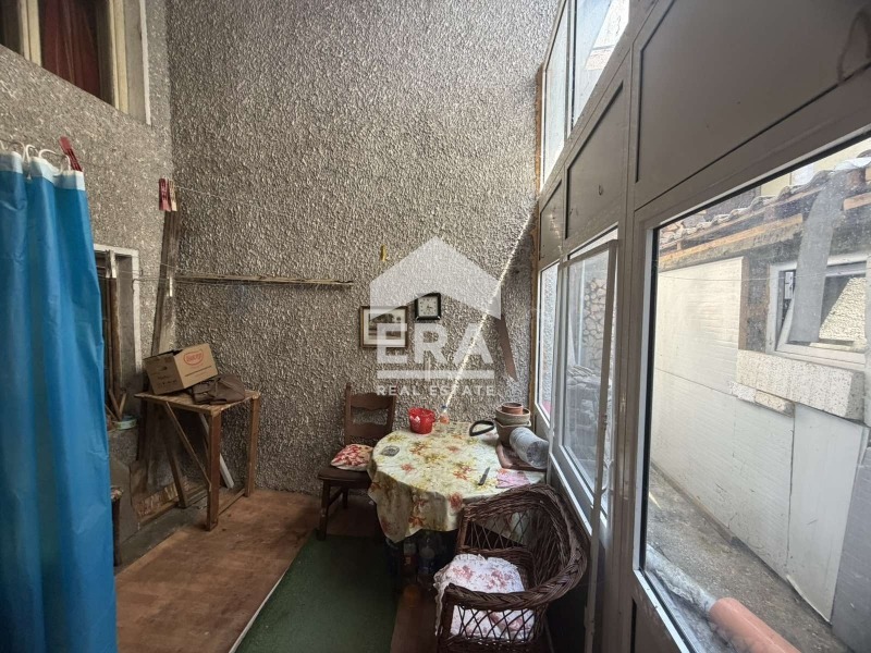 Продава ЕТАЖ ОТ КЪЩА, гр. Габрово, Център, снимка 9 - Етаж от къща - 55740360