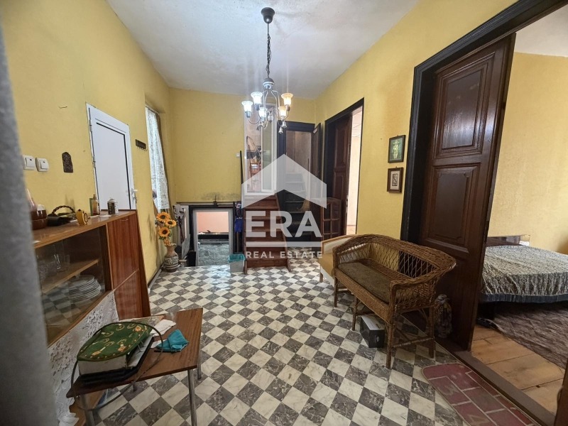 Продава ЕТАЖ ОТ КЪЩА, гр. Габрово, Център, снимка 4 - Етаж от къща - 55740360