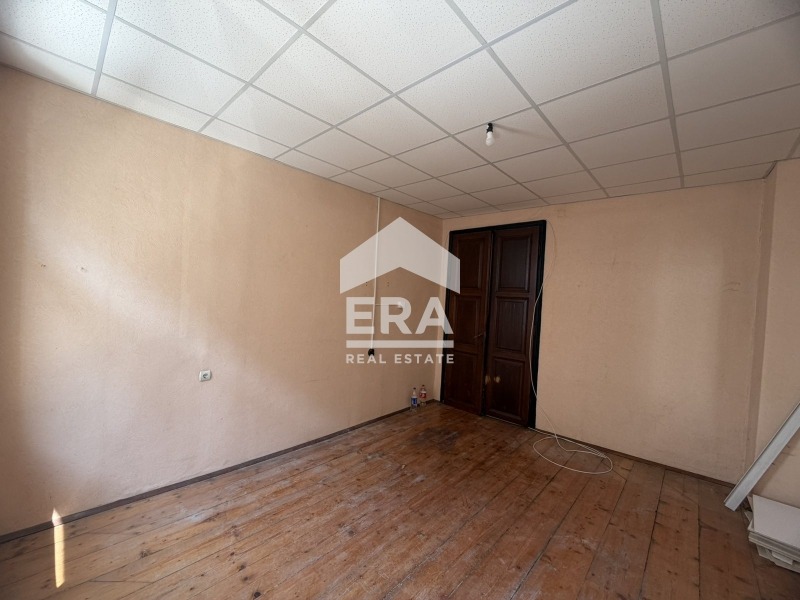 Продава ЕТАЖ ОТ КЪЩА, гр. Габрово, Център, снимка 3 - Етаж от къща - 55740360