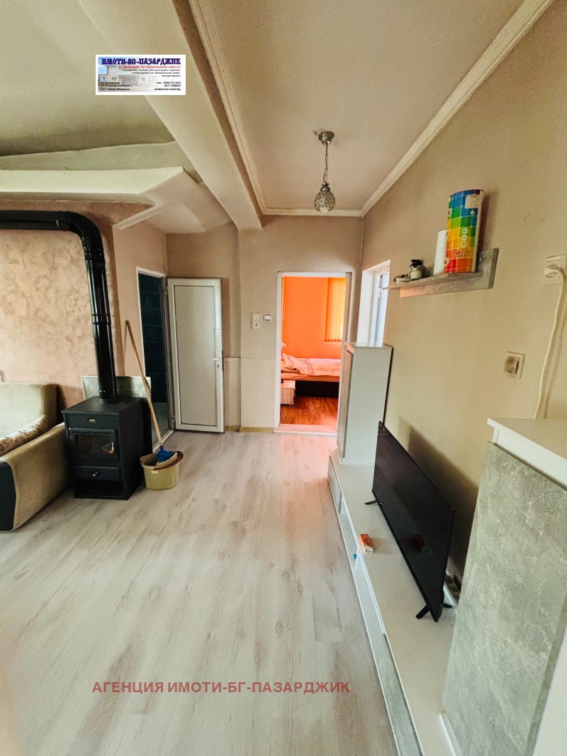 Продава КЪЩА, с. Варвара, област Пазарджик, снимка 2 - Къщи - 53125412