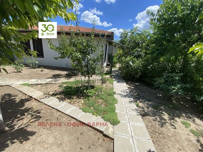 Продава КЪЩА, с. Генерал Кантарджиево, област Варна, снимка 9 - Къщи - 55059172