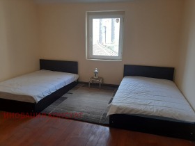 3+ slaapkamer Tsentar, Sofia
