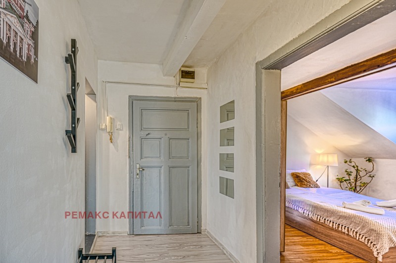 Продава 3-СТАЕН, гр. София, Център, снимка 2 - Апартаменти - 53244866