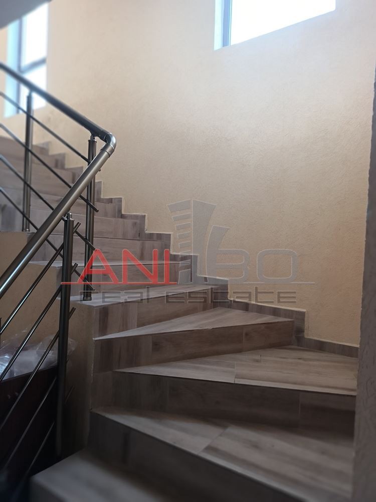 Продава 3-СТАЕН, гр. Варна, Галата, снимка 2 - Апартаменти - 54275292