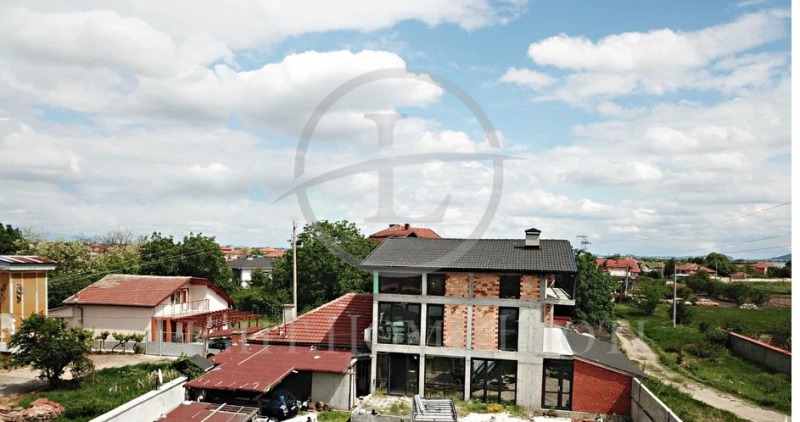 Till salu  Hus region Plovdiv , Kostievo , 450 kvm | 52153715 - bild [2]