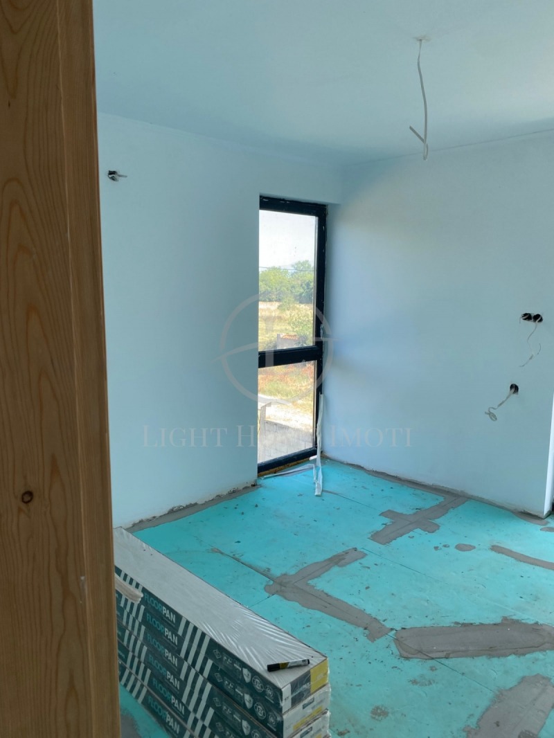 Till salu  Hus region Plovdiv , Kostievo , 450 kvm | 52153715 - bild [11]